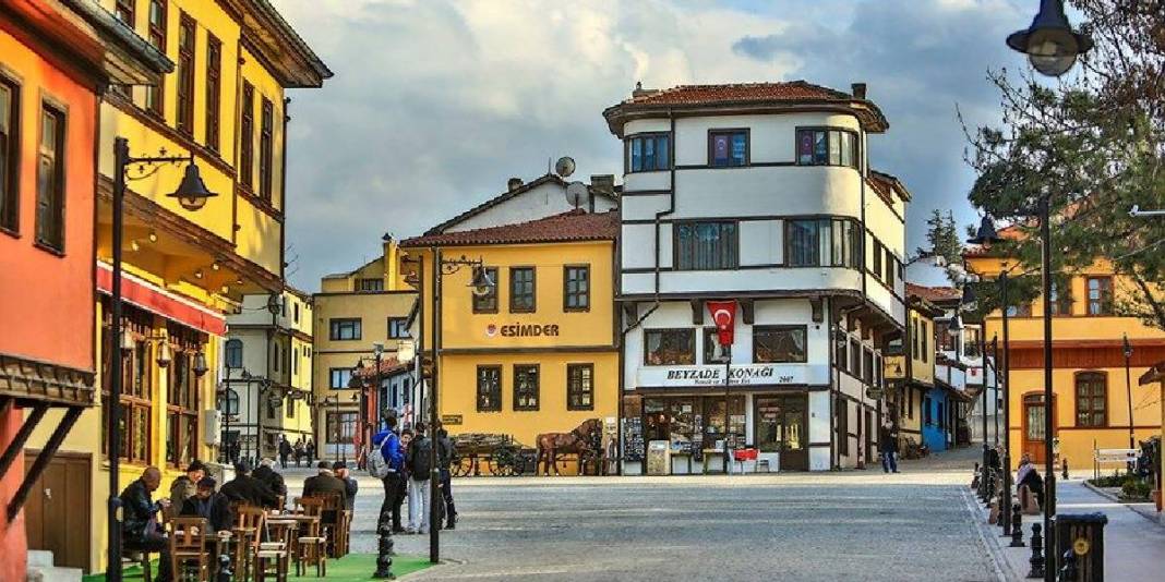 Ne İstanbul ne Ankara! İkisinin arasında kalan ilçe doğayla iç içe bir masal: Günübirlik giden hafta sonunu uzatıyor! 2